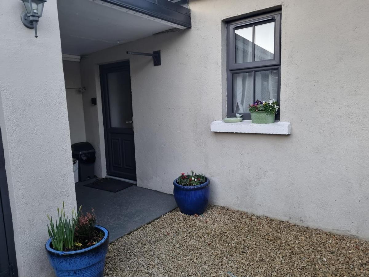 Cracatinni Mews Roundwood Exteriér fotografie